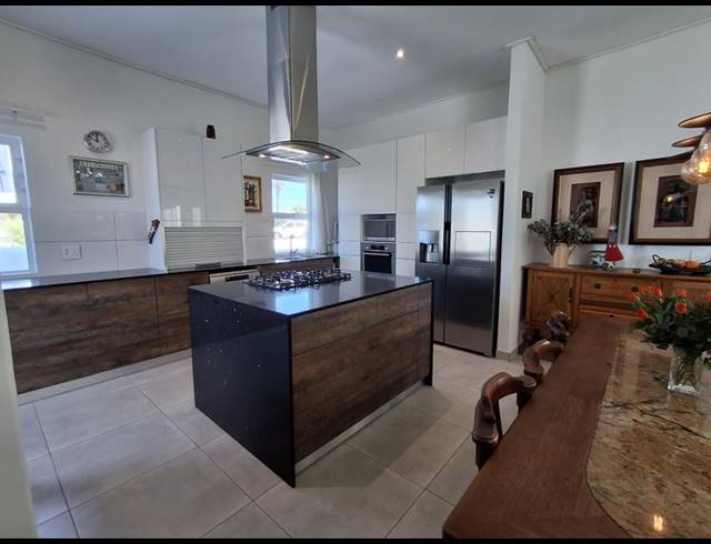 3 BEDROOM HOUSE FOR SALE IN LAMPIESBAAI